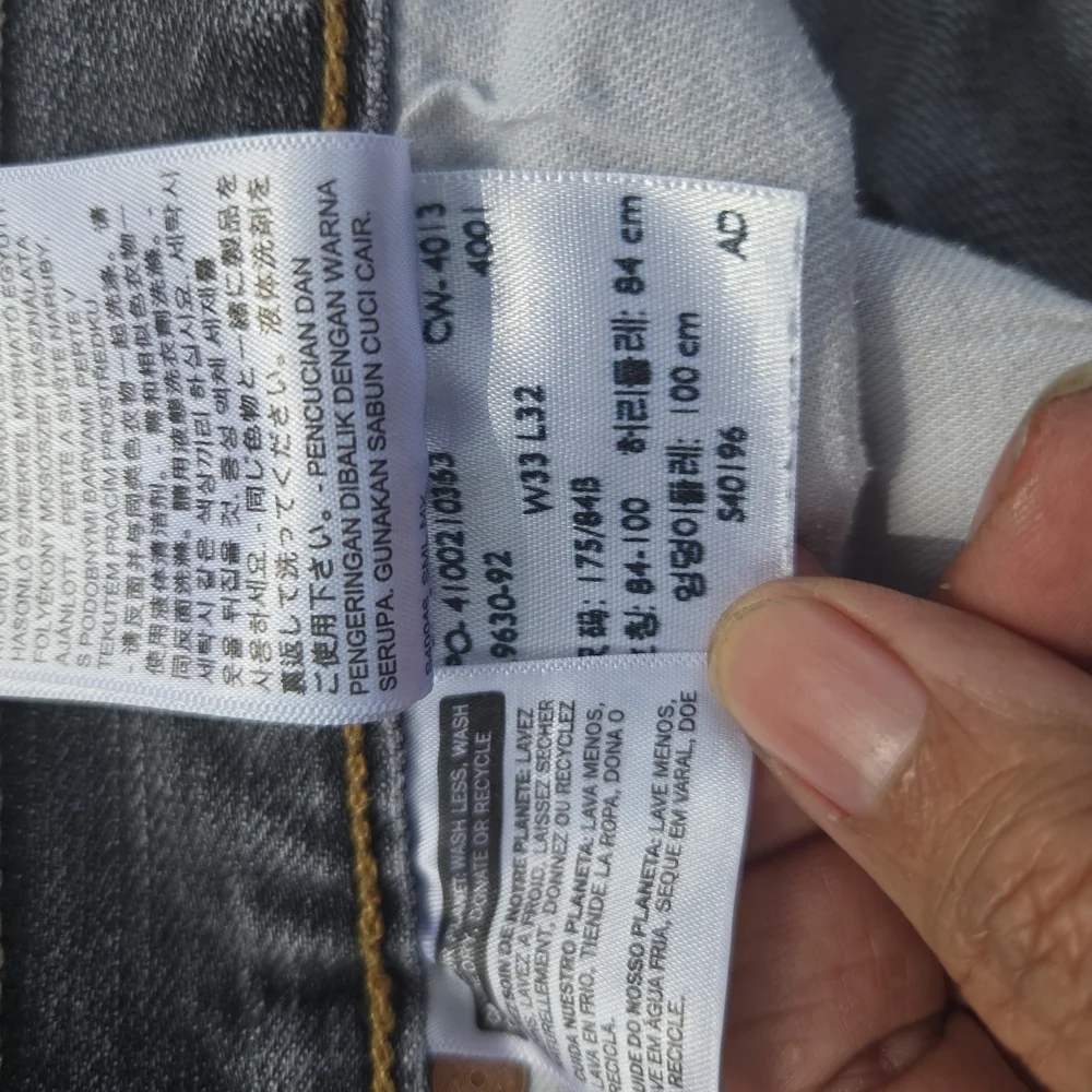 Levi's Men's Relaxed Gray Jeans